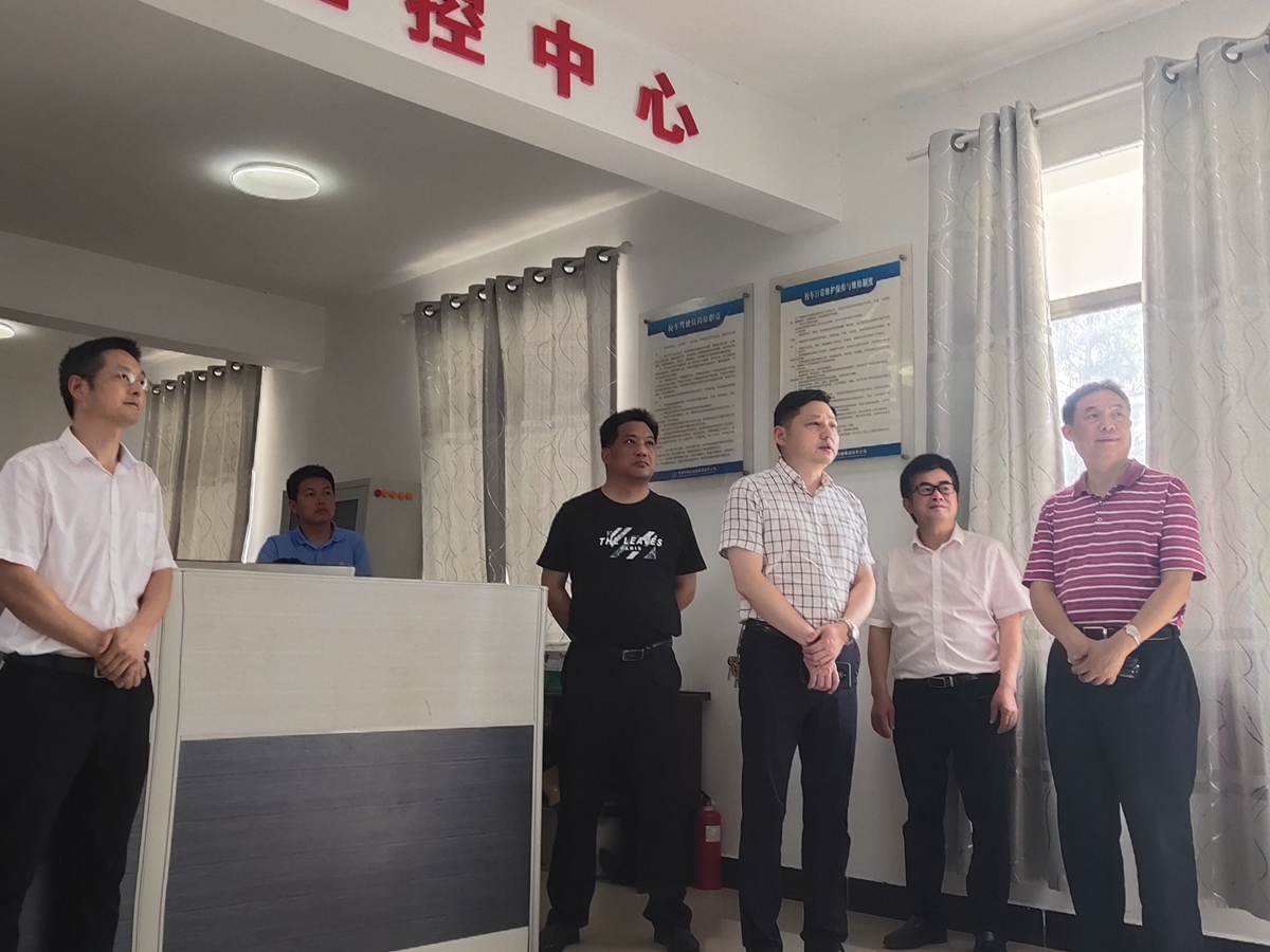 常德市湘北汽車(chē)運(yùn)輸有限公司,常德包車(chē)客運(yùn),常德旅游服務(wù),校車(chē)服務(wù) 常德市湘北汽車(chē)運(yùn)輸有限公司,常德包車(chē)客運(yùn),常德旅游服務(wù),校車(chē)服務(wù)